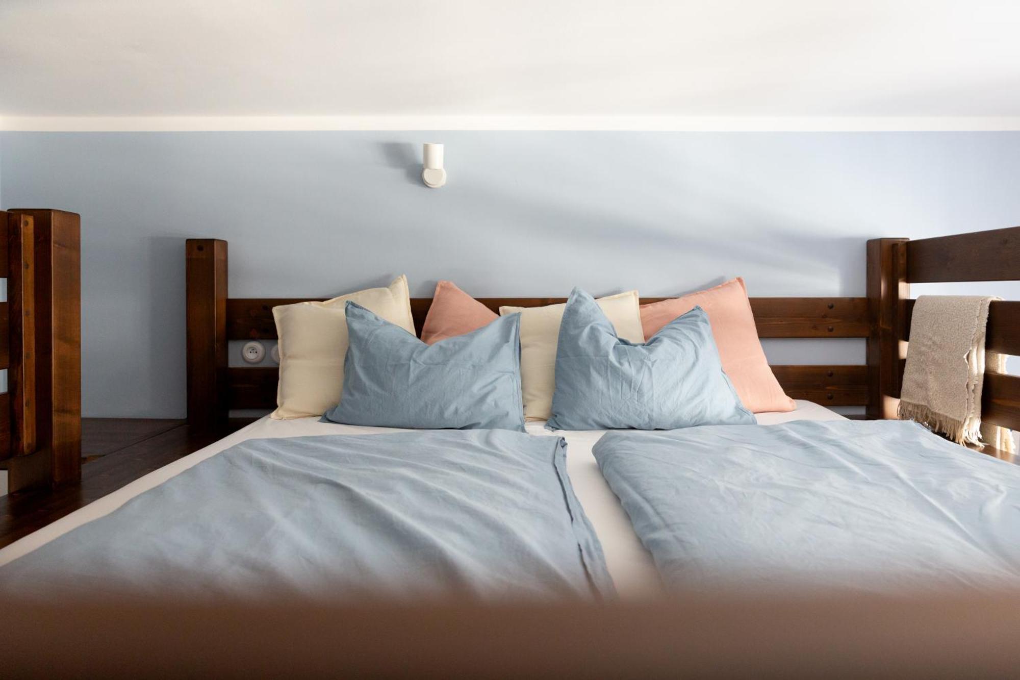 Evergreen - Old Town Spacious Stylish Apartment With Ac And One And A Half Bath, Baby & Kid- Friendly Bratislava Exterior foto